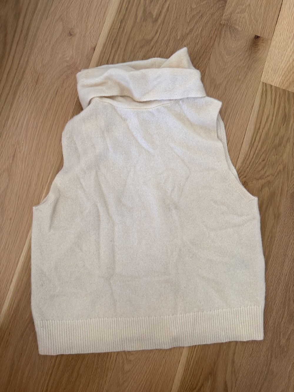 Babaton Cashmere Sweater Turtleneck